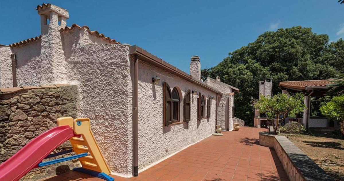 Villa Clicksardegna Giulietta With Large Garden And Alghero